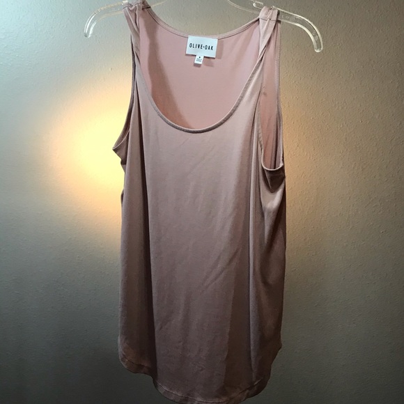Olive and oak pink tank size medium - Picture 2 of 3